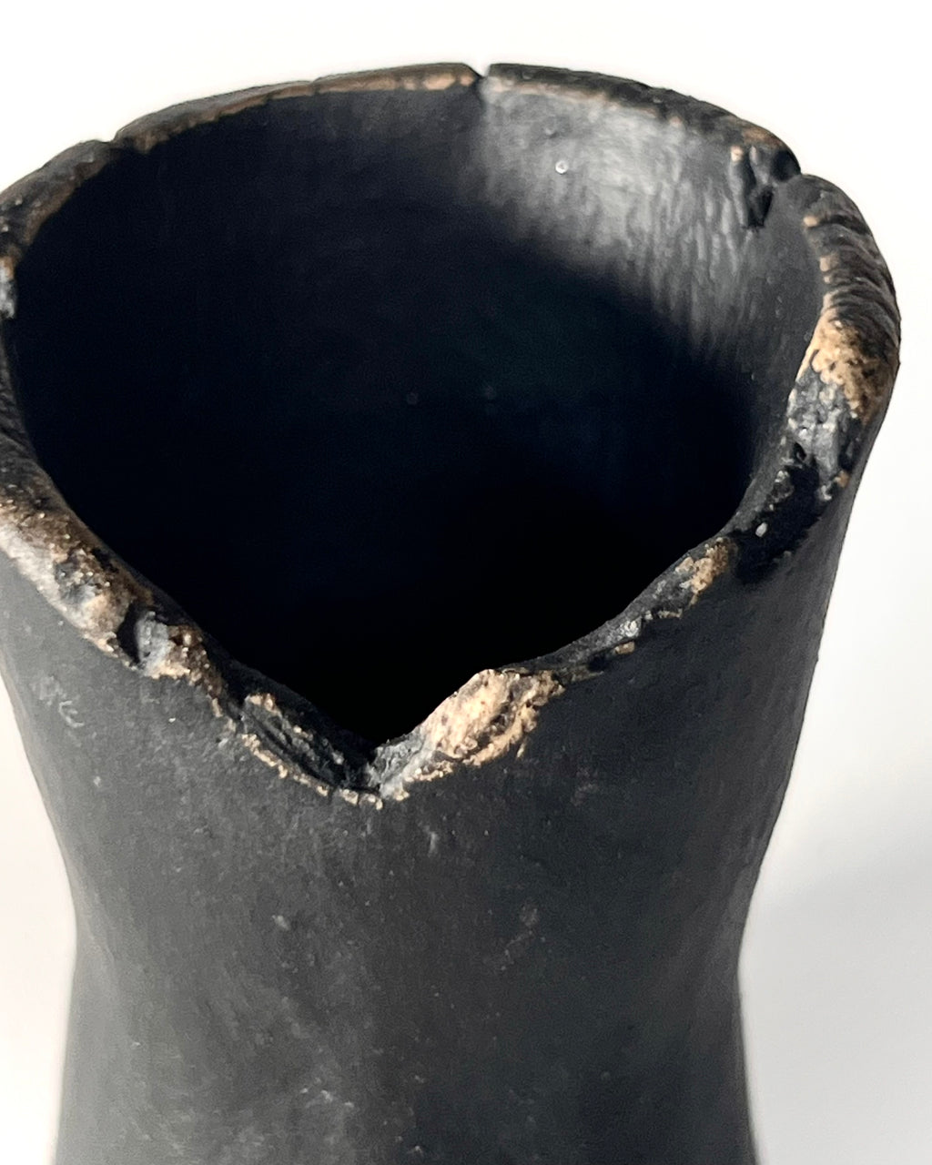 Mini Posy Vase | Black Matte Glaze